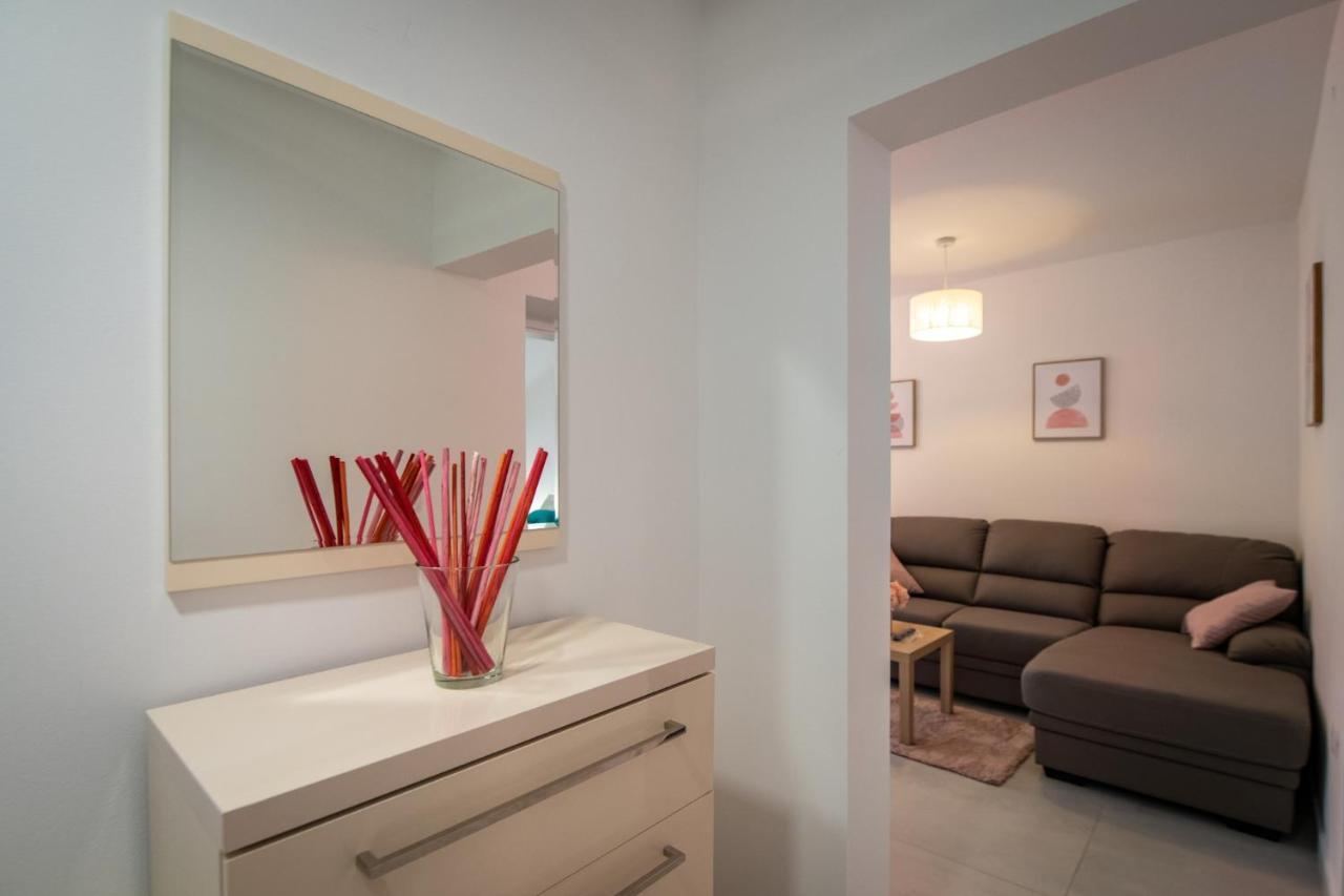 Antique Center Pula Apartment Екстериор снимка